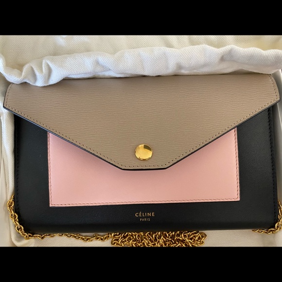 ‼️SOLD‼️Cèline wallet on chain - Picture 1 of 12